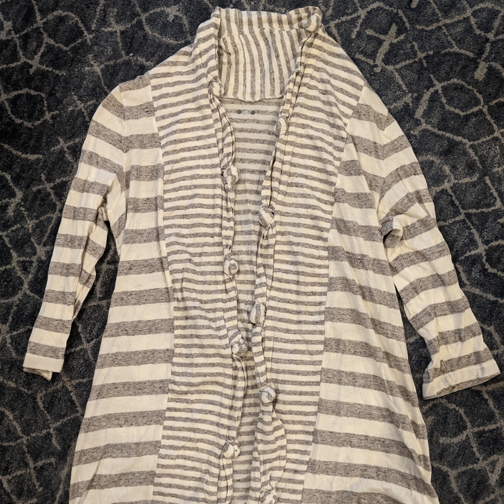 Super cute cardigan (t-shirt material)